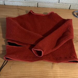 Women's Red crop top wool Sweater